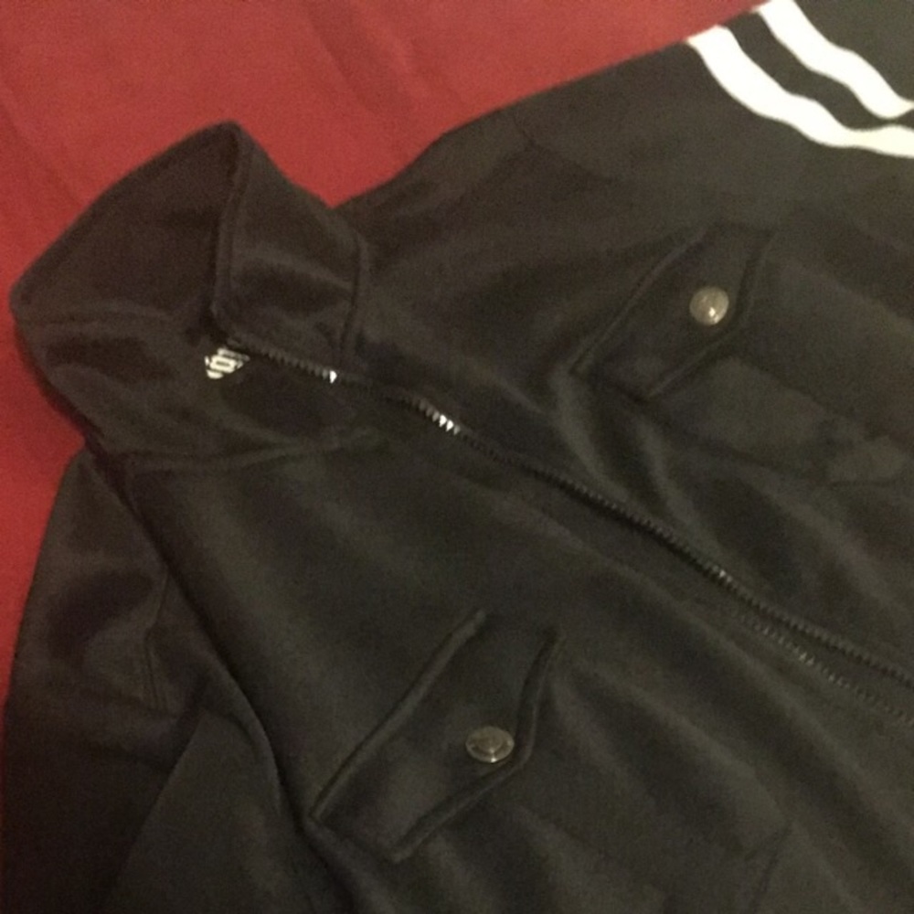 Athletic casual sweater